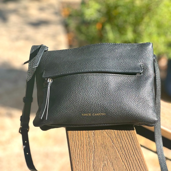 Vince Camuto Handbags - Vine Camuto- Italian Leather Triple Compartment Crossbody